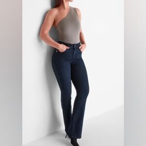Express Curvy Mid-Rise Bootcut Jeans, NWT- Dark Wash, Size 4R
